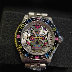 Invicta Pro Diver 40MM Dia De Los Muertos. New in box!